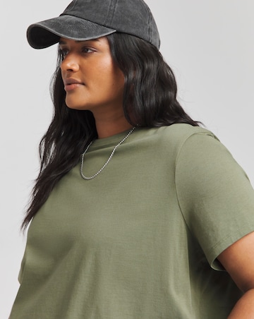 Simply Be Khaki & Black 2 Pack Curved Hem Longline T-Shirt