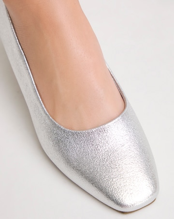 Orlia Flexi Sole Block Heel Court Shoes - Extra Wide Fit (EEE)