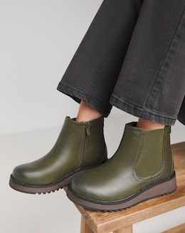 Heavenly Feet Rolo Chelsea Boot Wide E Fit