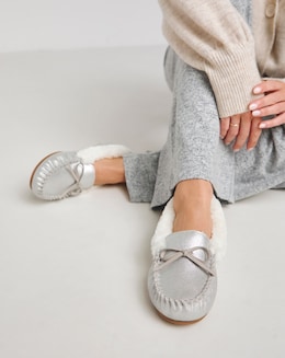 Fiora Classic Moccasin Slippers - Extra Wide Fit (EEE)