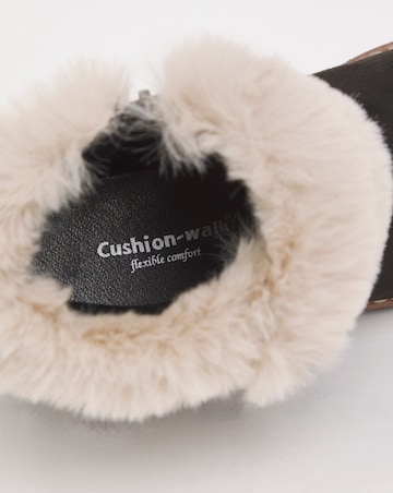 Cushion Walk Fur Collar Crepe Sole Boot Wide E Fit