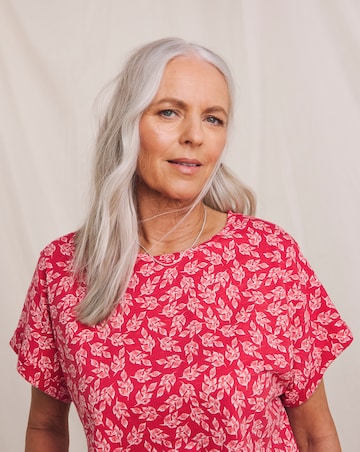 Julipa Turn Back Pure Cotton T-Shirt