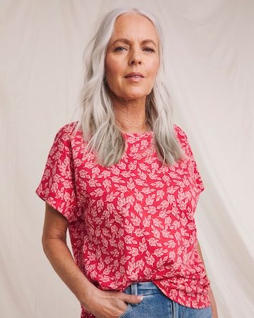 Julipa Turn Back Pure Cotton T-Shirt