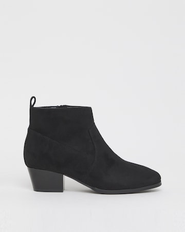 Ophelia Low Block Heel Ankle Western Boot - Extra Wide Fit (EEE)