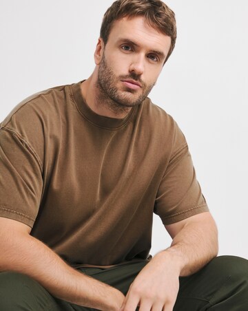 Relaxed Fit Acid Wash T-Shirt- Chestnut