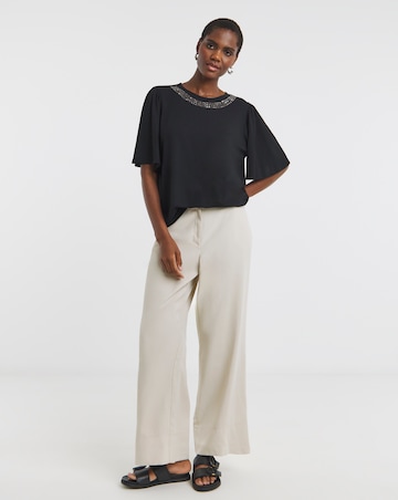 Embellished Trim Half Sleeve Top