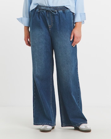 Mid Wash Tie Waist Jogger Jeans