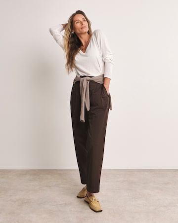 Anthology Fine Gauge V Neck Jumper