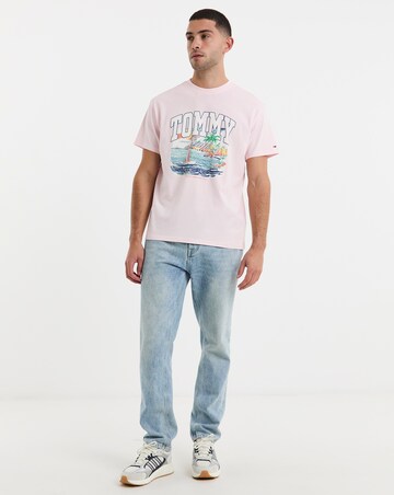 Tommy Jeans Arch Sailing Graphic T-Shirt in Pink