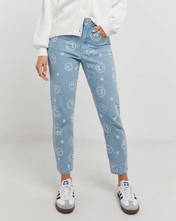 Smiley Peace Sign Slim Mom