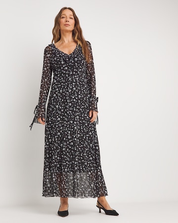 Mesh Ruffle Detail Maxi Dress